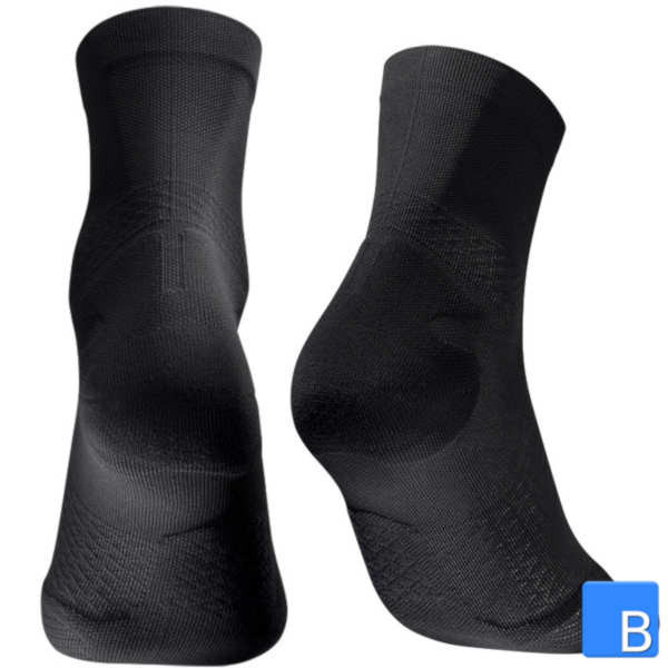 Run Ultralight Mid Cut Socks Men in schwarz