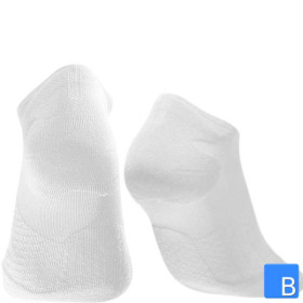Run Ultralight Low Cut Socks Women in weiss