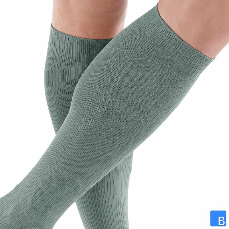 Sigvaris® Traveno Reise-Stützsocken, Abschluss grün